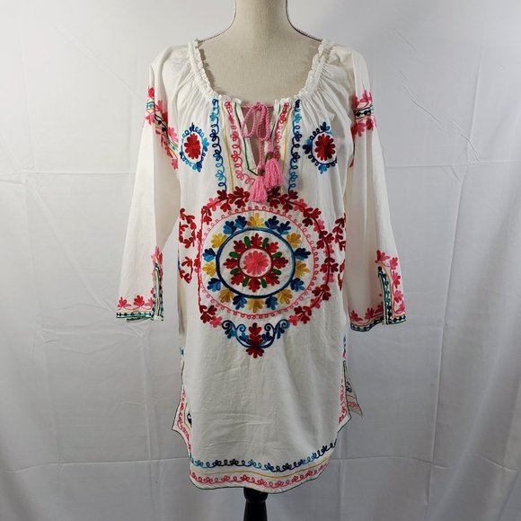 Solitaire Bohemian Style Embroidered Trim Blouse - Picture 4 of 8